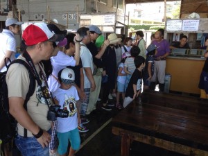 お魚いっぱい！「生産地ツアー 淡路島・由良港で漁業を親子でmekiki!」