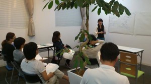 緑を真ん中にPIC事務局ミーティング♪