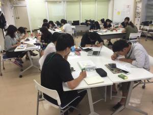 「世の中に存在する職種って、どんなものがあると思いますか？」