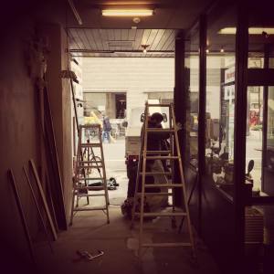 GIVE&GIFT cafeのエントランス工事が終わりました!