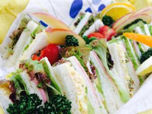  Give&gift：見た目が華やかなケータリング♪