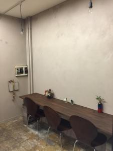 Give&gift：カウンター席を作りました！