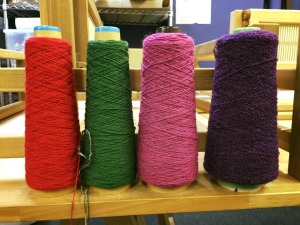 GIVE&GIFTの障がい者福祉施設に織り機が！