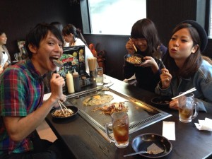 【インターンシップ】ヘルメスソースさんのPRチラシを作ります