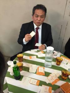 Give&gift：カフェの一階でワークショップを開催！