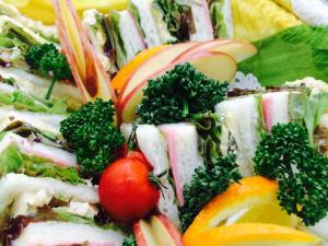  Give&gift：見た目が華やかなケータリング♪