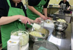 Give&gift(ギブアンドギフト):利用者さんと、初詣に行ってきました!