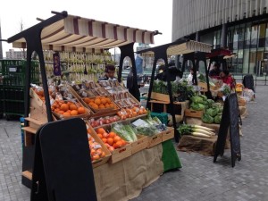 宮崎県の白首大根、 配りまくってまーす！！＠グランフロント大阪 Umekiki