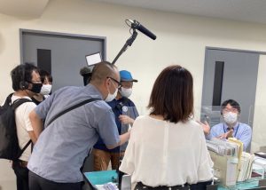 NHK「サラメシ」取材班が、生駒市役所に!