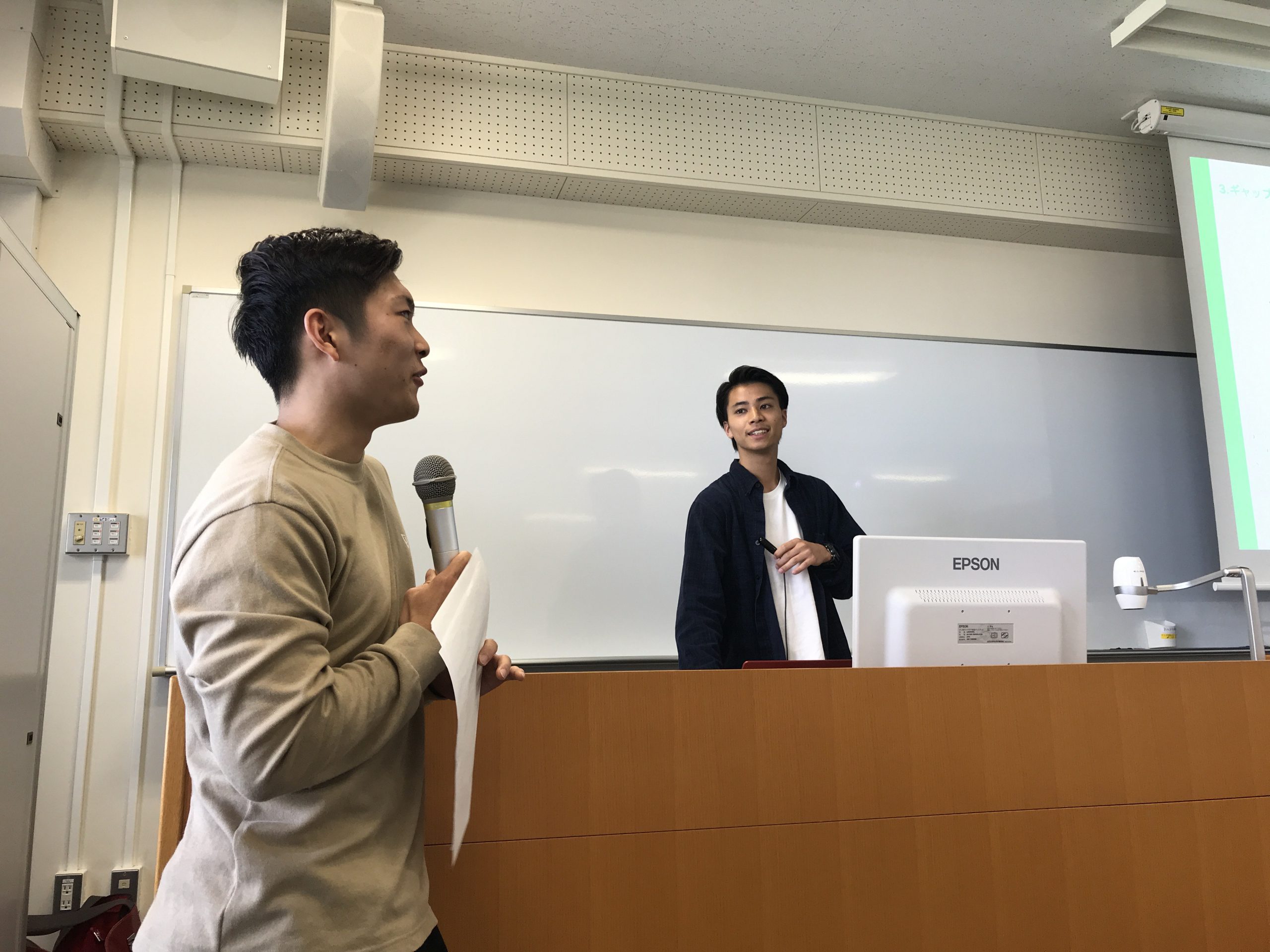 関西大学の社会起業論。学生によるギャップイヤー講義！