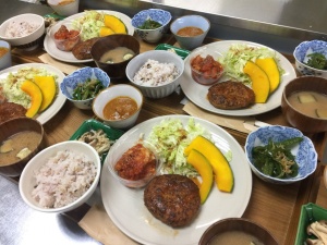 GIVE&GIFT/貝塚市の作業所連絡会の皆さんが見学に